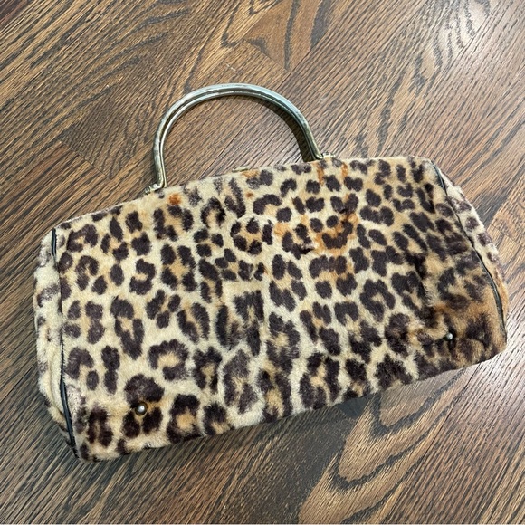 VINTAGE Leopard Cheetah Faux Fur Fuzzy Clutch - Picture 2 of 8